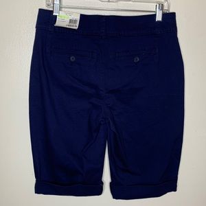 CHARTER CLUB Bermuda Shorts Navy Sits at Waist Relaxed Hips & Thighs Modest 4